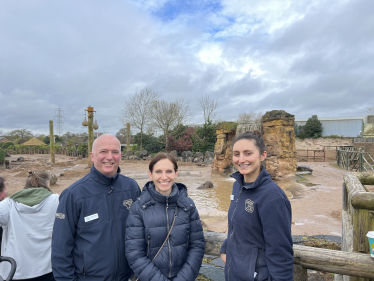 Aphra with team from Chester Zoo